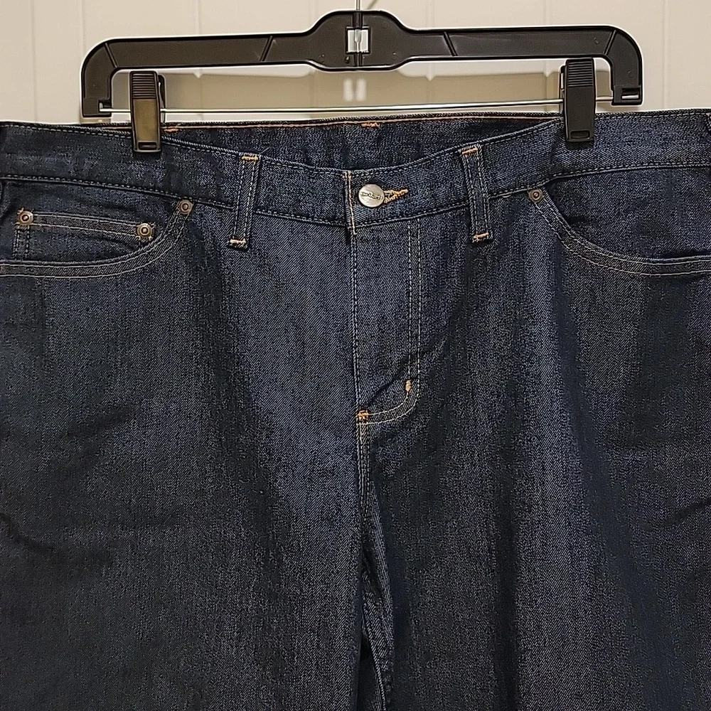 Carhartt Relaxed Fit Dark Blue Denim Jeans Size14 NWT - Picture 2 of 9